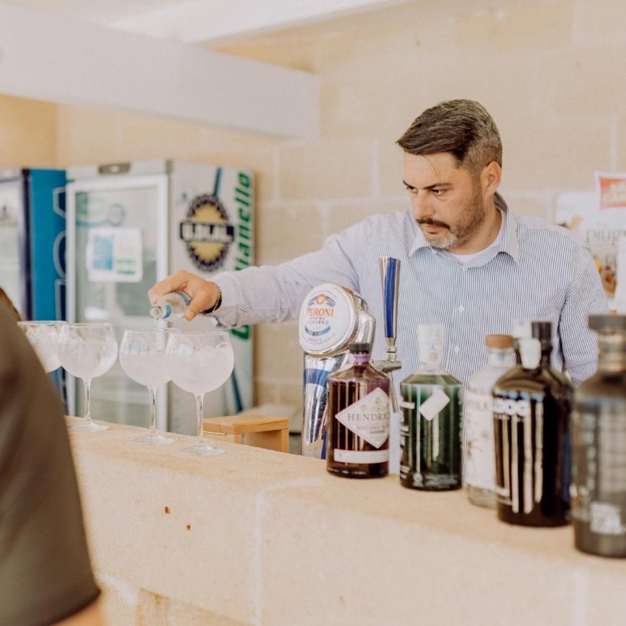 Hotel Reverse トッレ・サンタ・サビーナ エクステリア 写真
